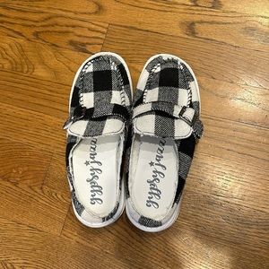 Checkered slides